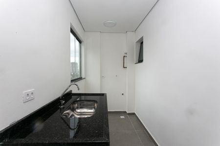 Apartamento para alugar com 90m², 2 quartos e 1 vaga Apartamento para alugar com 90m², 2 quartos e 1 vagaCozinha e Área de Serviço