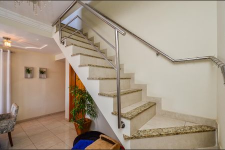 Acesso á Cobertura de apartamento à venda com 3 quartos, 187m² em Sagrada Família, Belo Horizonte