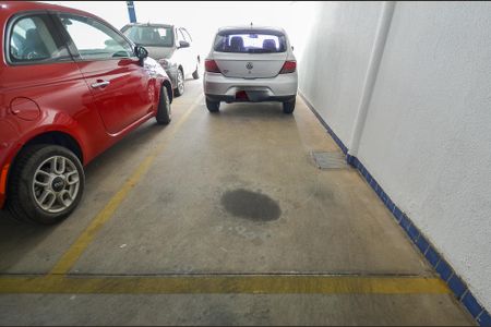 Garagem de apartamento à venda com 3 quartos, 187m² em Sagrada Família, Belo Horizonte