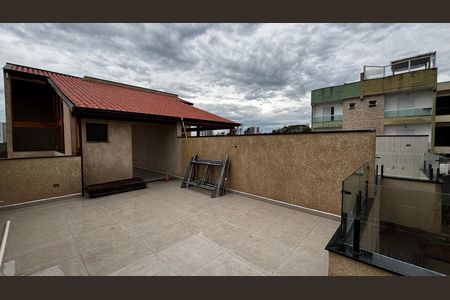 Apartamento à venda com 140m², 2 quartos e 2 vagas Apartamento à venda com 140m², 2 quartos e 2 vagasCobertura