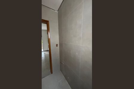 Apartamento à venda com 140m², 2 quartos e 2 vagas Apartamento à venda com 140m², 2 quartos e 2 vagasBanheiro da Suíte