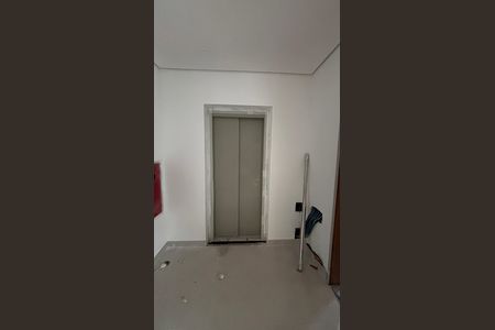 Apartamento à venda com 140m², 2 quartos e 2 vagas Apartamento à venda com 140m², 2 quartos e 2 vagasElevador
