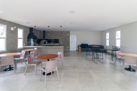 Apartamento à venda com 42m², 2 quartos e sem vaga Apartamento à venda com 42m², 2 quartos e sem vagaSalão de Festas