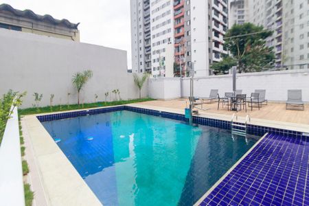 Apartamento à venda com 42m², 2 quartos e sem vaga Apartamento à venda com 42m², 2 quartos e sem vagaPiscina