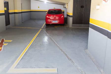 Apartamento à venda com 42m², 1 quarto e 2 vagas Apartamento à venda com 42m², 1 quarto e 2 vagasGaragem