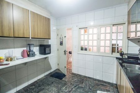 Casa para alugar com 247m², 4 quartos e 3 vagas Casa para alugar com 247m², 4 quartos e 3 vagasCozinha