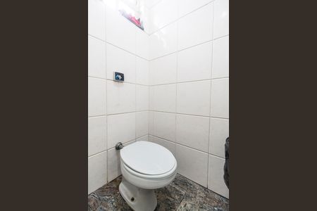 Casa para alugar com 247m², 4 quartos e 3 vagas Casa para alugar com 247m², 4 quartos e 3 vagasLavabo