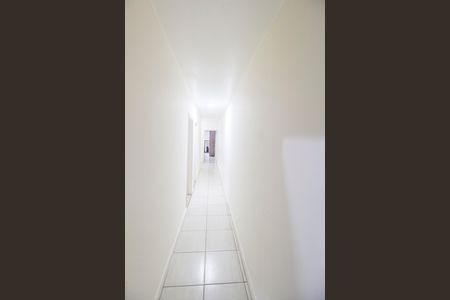 Casa para alugar com 247m², 4 quartos e 3 vagas Casa para alugar com 247m², 4 quartos e 3 vagasCorredor