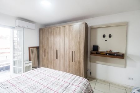 Casa para alugar com 247m², 4 quartos e 3 vagas Casa para alugar com 247m², 4 quartos e 3 vagasSuíte