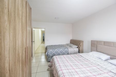 Casa para alugar com 247m², 4 quartos e 3 vagas Casa para alugar com 247m², 4 quartos e 3 vagasSuíte