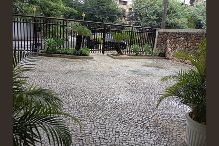 Apartamento para alugar com 85m², 2 quartos e 1 vagaÁrea externa 