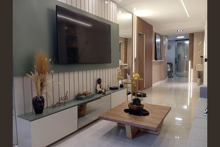 Apartamento para alugar com 85m², 2 quartos e 1 vagaSala