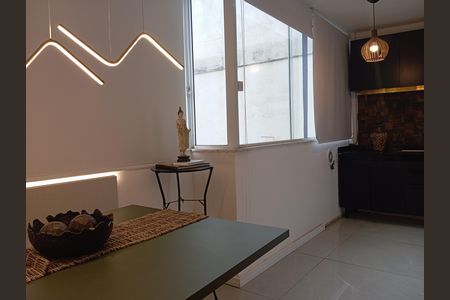 Apartamento para alugar com 85m², 2 quartos e 1 vagaSala de jantar