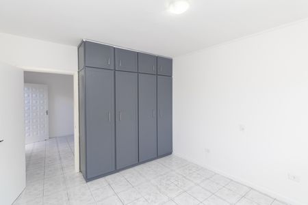 Casa para alugar com 60m², 2 quartos e 1 vaga Casa para alugar com 60m², 2 quartos e 1 vagaSuíte