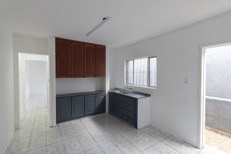 Casa para alugar com 60m², 2 quartos e 1 vaga Casa para alugar com 60m², 2 quartos e 1 vagaCozinha