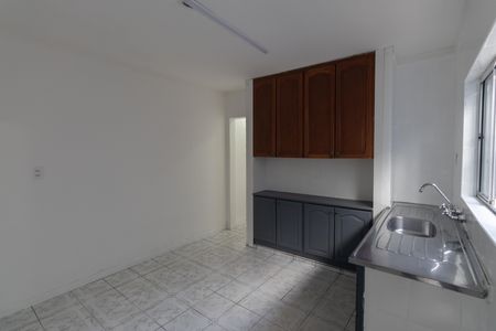 Casa para alugar com 60m², 2 quartos e 1 vaga Casa para alugar com 60m², 2 quartos e 1 vagaCozinha