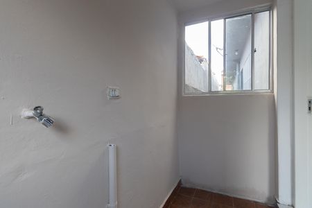 Casa para alugar com 60m², 2 quartos e 1 vaga Casa para alugar com 60m², 2 quartos e 1 vagaÁrea de Serviço