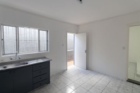 Casa para alugar com 60m², 2 quartos e 1 vaga Casa para alugar com 60m², 2 quartos e 1 vagaCozinha