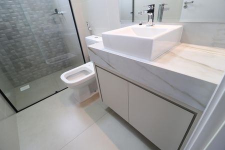 Apartamento para alugar com 101m², 3 quartos e 2 vagasBanheiro do Quarto 3