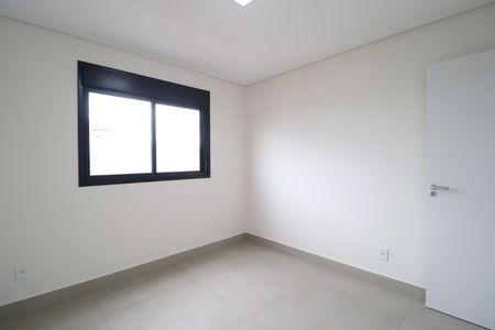 Apartamento para alugar com 101m², 3 quartos e 2 vagasQuarto 2