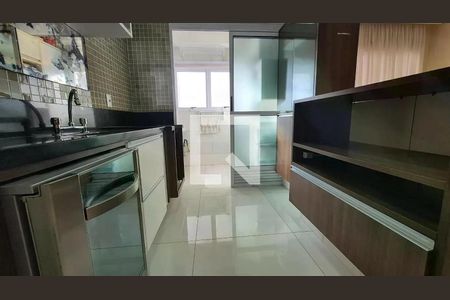 Apartamento à venda com 80m², 3 quartos e 2 vagasCozinha