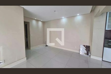Apartamento à venda com 80m², 3 quartos e 2 vagasSala