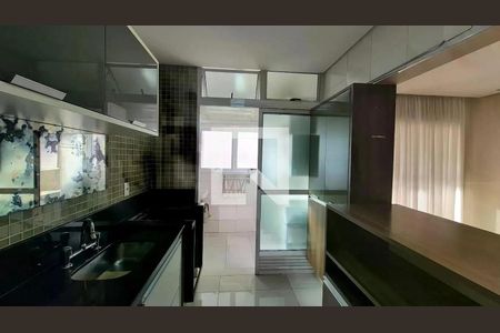 Apartamento à venda com 80m², 3 quartos e 2 vagasCozinha