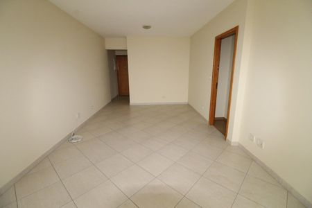 Apartamento para alugar com 80m², 2 quartos e 2 vagasSala