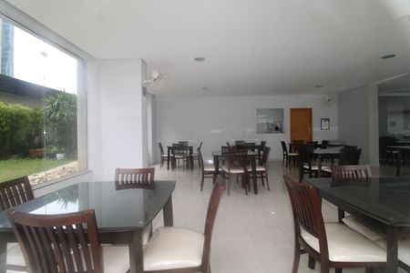 Apartamento para alugar com 80m², 2 quartos e 2 vagasÁrea comum - Salão de festas