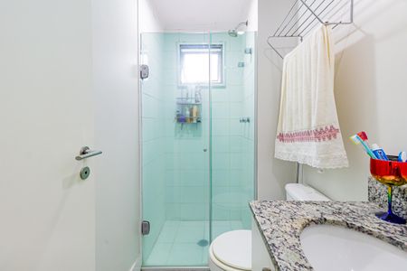 Apartamento à venda com 100m², 3 quartos e 2 vagasBanheiro da Suíte