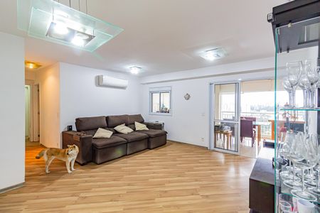 Apartamento à venda com 100m², 3 quartos e 2 vagasSala