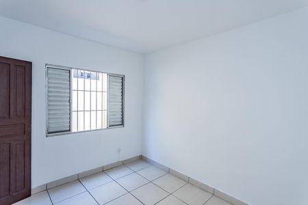 Quarto de casa para alugar com 1 quarto, 70m² em Parque Monteiro Soares, São Paulo