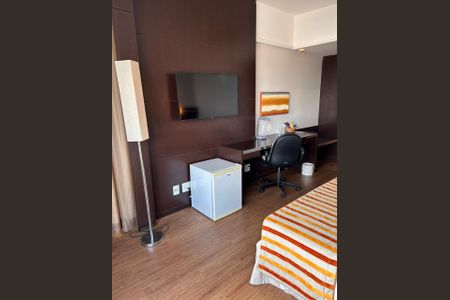 Sala de kitnet/studio para alugar com 1 quarto, 28m² em Serra, Belo Horizonte