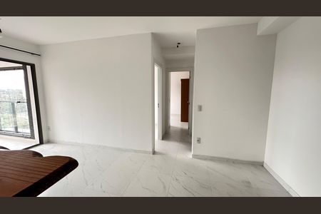 Apartamento para alugar com 67m², 2 quartos e 1 vaga