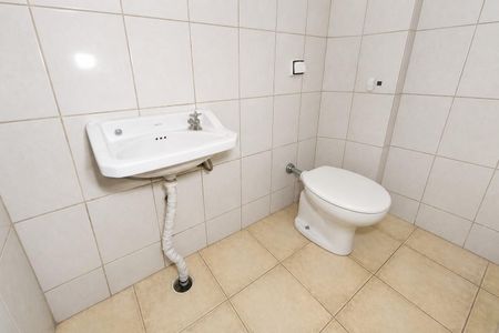 Banheiro de kitnet/studio à venda com 1 quarto, 22m² em Bela Vista, São Paulo