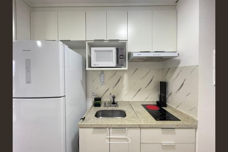 Studio para alugar com 25m², 1 quarto e sem vaga Studio para alugar com 25m², 1 quarto e sem vagaCozinha