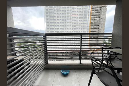 Varanda de kitnet/studio para alugar com 1 quarto, 25m² em Butantã, São Paulo