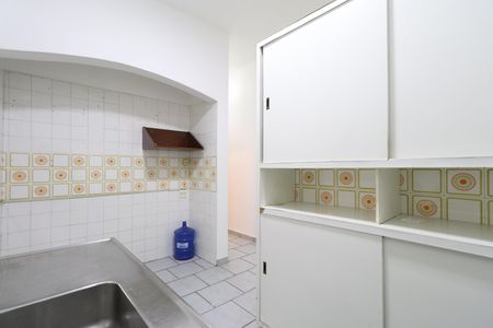 Cozinha  de casa à venda com 3 quartos, 150m² em Pompeia, São Paulo