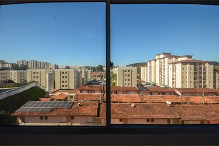 Sala - Janela de apartamento para alugar com 2 quartos, 32m² em Jaraguá, São Paulo