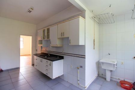 Apartamento à venda com 70m², 2 quartos e sem vaga Apartamento à venda com 70m², 2 quartos e sem vagaCozinha e Área de Serviço