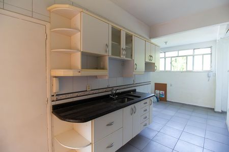 Apartamento à venda com 70m², 2 quartos e sem vaga Apartamento à venda com 70m², 2 quartos e sem vagaCozinha e Área de Serviço