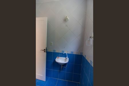 Apartamento à venda com 70m², 2 quartos e sem vaga Apartamento à venda com 70m², 2 quartos e sem vagaBanheiro Social