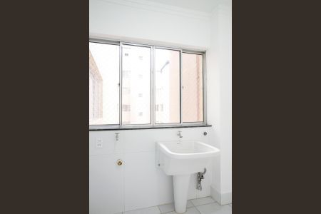 Apartamento para alugar com 67m², 2 quartos e 1 vagaÁrea de serviço