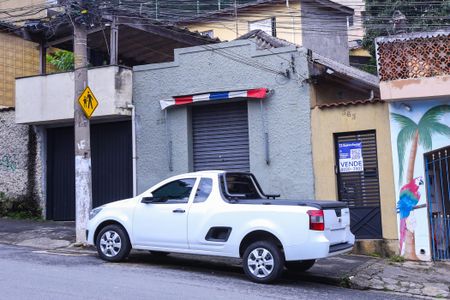 Casa à venda com 85m², 2 quartos e 1 vagaFachada