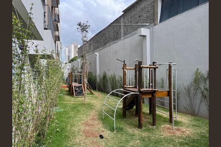 Apartamento para alugar com 38m², 2 quartos e sem vaga Apartamento para alugar com 38m², 2 quartos e sem vagaÁrea comum - Playground