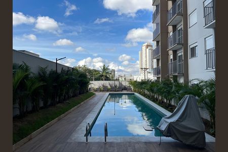 Apartamento para alugar com 38m², 2 quartos e sem vaga Apartamento para alugar com 38m², 2 quartos e sem vagaÁrea comum - Piscina