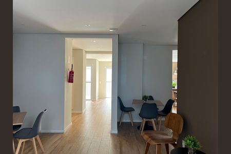 Apartamento para alugar com 38m², 2 quartos e sem vaga Apartamento para alugar com 38m², 2 quartos e sem vagaÁrea comum - Salão de festas