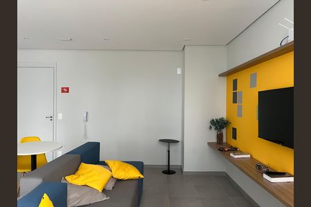 Apartamento para alugar com 38m², 2 quartos e sem vaga Apartamento para alugar com 38m², 2 quartos e sem vagaSala de Jogos