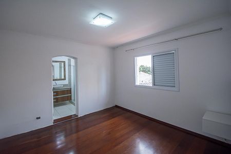 Casa para alugar com 180m², 3 quartos e 2 vagas Casa para alugar com 180m², 3 quartos e 2 vagasQuarto Suíte