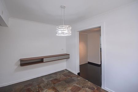 Casa para alugar com 180m², 3 quartos e 2 vagas Casa para alugar com 180m², 3 quartos e 2 vagasCopa